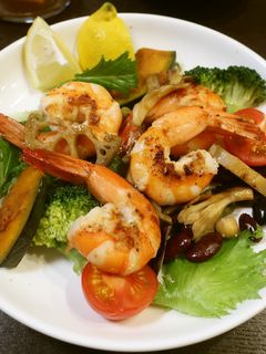 ガーリックシュリンプのホットサラダ-レシピのメイン写真