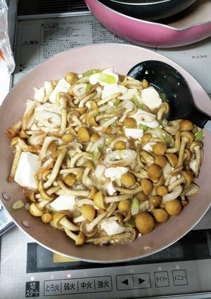 お夜食だけどふとらないなめこすき焼き-レシピのメイン写真