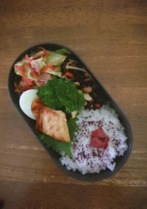 JK☆サバ塩焼き&ひじき煮物の和風弁当♪-レシピのメイン写真