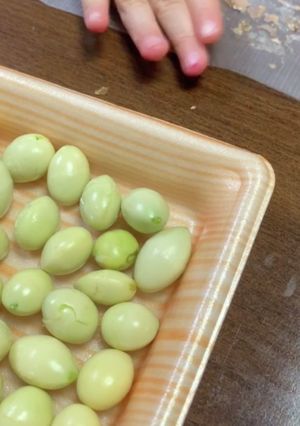 ぎんなんの薄皮剥きの簡単な方法！-レシピのメイン写真