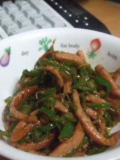 ピーマンとウインナーの焼酎味噌炒め-レシピのメイン写真