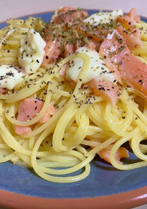 スモークサーモンとモッツァレラのパスタ-レシピのメイン写真