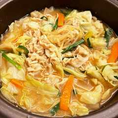 รูปของ 野菜はなんでもOK♪こくうま味噌鍋