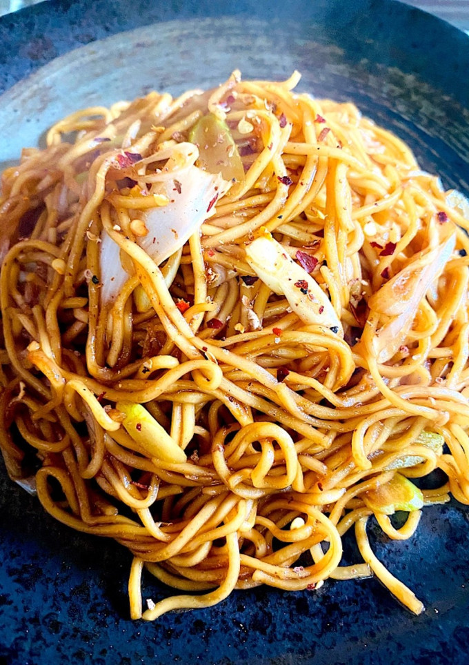老抽で旨味たっぷりネギ焼きそば-レシピのメイン写真