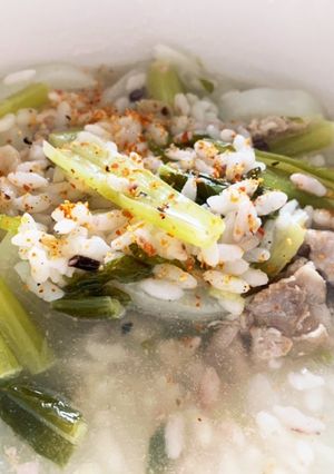 優しい味わい♡豚肉と蕪と大根の雑炊-レシピのメイン写真