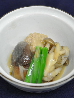 肉団子ときのこの ピリ辛白みそ煮-レシピのメイン写真