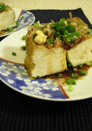 厚揚げのシンプル焼き　かつおぶしタップリ-レシピのメイン写真