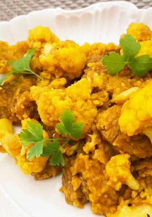 カリフラワーと豚肉のカレー蒸し煮-レシピのメイン写真