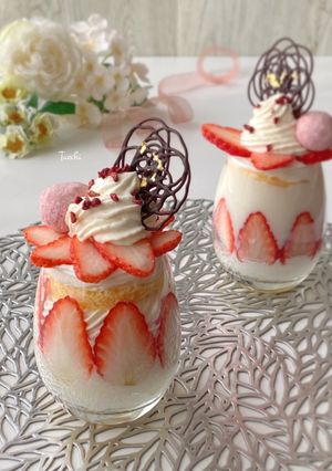 子供と作ろうグラス苺ショートケーキ-レシピのメイン写真