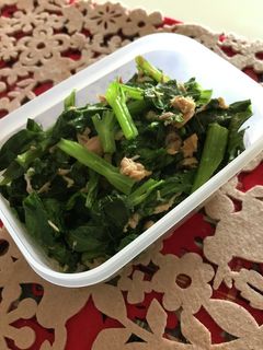 セロリの葉とツナのコンソメ炒め-レシピのメイン写真