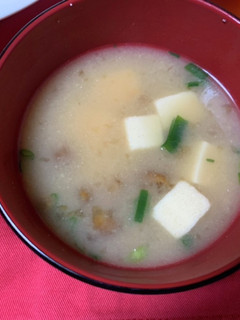 高野豆腐となめこのお味噌汁-レシピのメイン写真