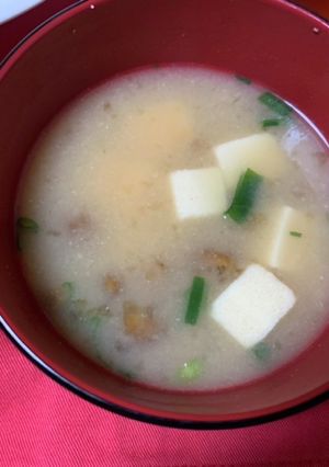 高野豆腐となめこのお味噌汁-レシピのメイン写真