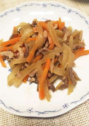 ヤーコンと豚肉の細切り炒め-レシピのメイン写真