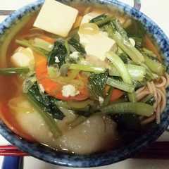 รูปของ 小松菜と人参、木綿豆腐の力そば