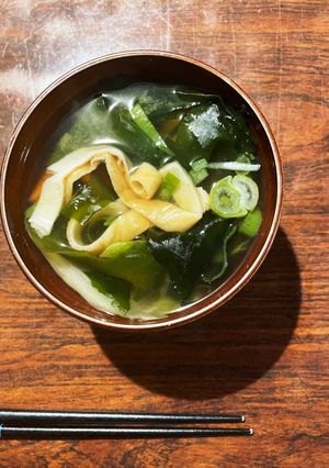 ワカメと白菜の減塩味噌汁-レシピのメイン写真