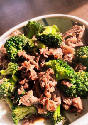 牛肉とブロッコリーのワサビ風味炒め-レシピのメイン写真