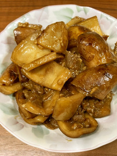苦うま!あけび(かあつ)の皮の肉炒め-レシピのメイン写真