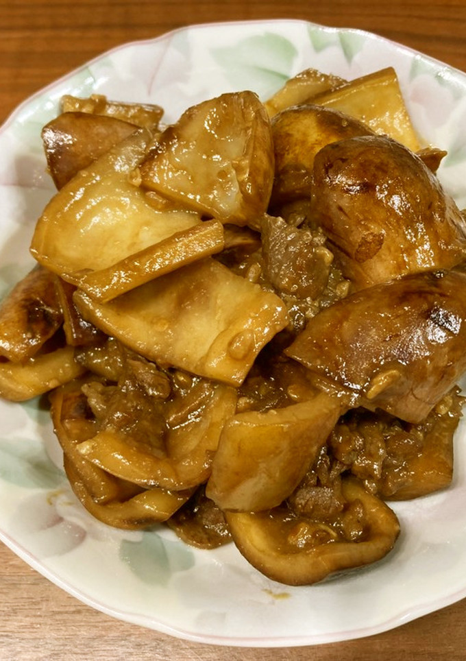 苦うま！あけび（かあつ）の皮の肉炒め-レシピのメイン写真