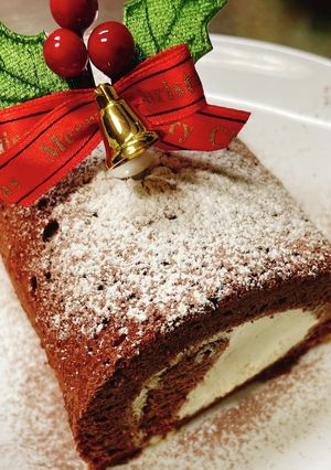 ふわふわチーズクリームチョコロールケーキ-レシピのメイン写真