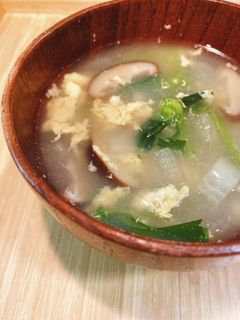簡単!コロコロ大根と椎茸の卵スープ-レシピのメイン写真