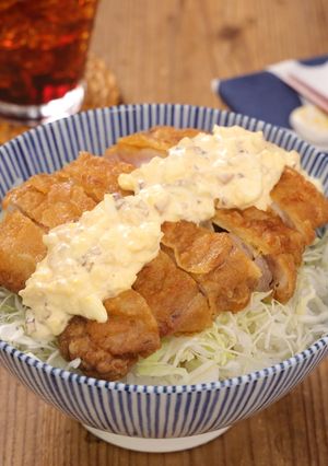 いぶりがっこタルタルチキン丼-レシピのメイン写真