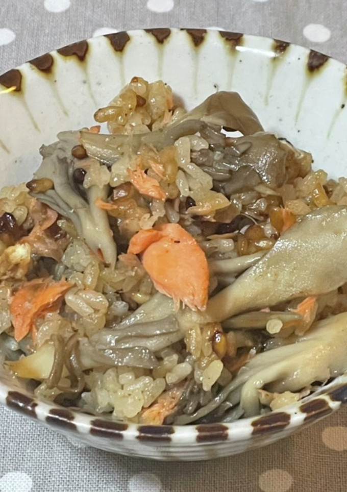 鮭と舞茸の炊き込みご飯-レシピのメイン写真