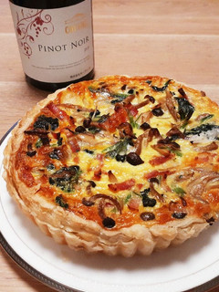 ワインに合う♪ほうれん草ベーコンキッシュ-レシピのメイン写真
