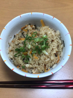 油あげとにんじんの炊き込みご飯-レシピのメイン写真
