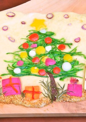 残り野菜でクリスマスのフォカッチャ-レシピのメイン写真