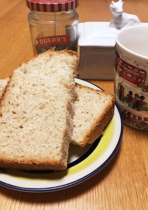 全粒粉とライ麦のパン-レシピのメイン写真