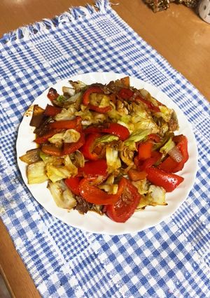 簡単パプリカとキャベツの野菜炒め-レシピのメイン写真