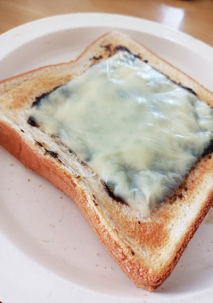 海苔の佃煮チ〜ズトースト(ㆁωㆁ)-レシピのメイン写真