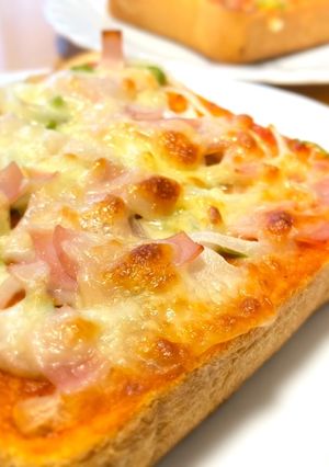 絶品♫簡単ピザトースト（トマトソース）-レシピのメイン写真