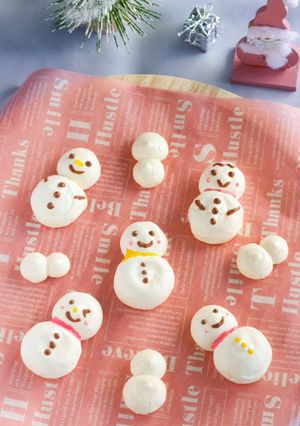 クリスマスに♡雪だるまメレンゲクッキー-レシピのメイン写真