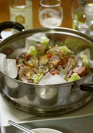 ちょっと大人な、たっぷり野菜ワイン蒸し-レシピのメイン写真