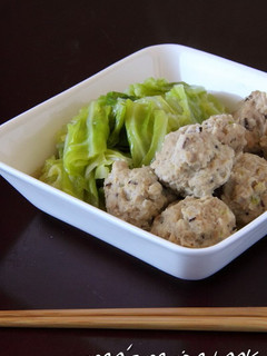 キャベツと豚つくねのスープ煮-レシピのメイン写真