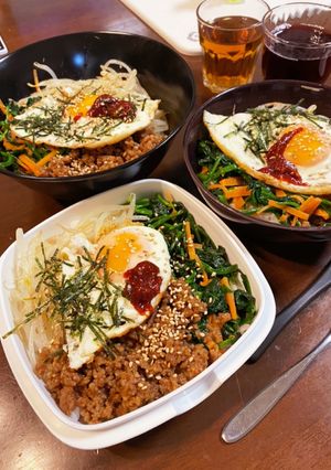 目玉焼き乗せビビンバ丼弁当-レシピのメイン写真