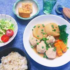 รูปของ 圧力鍋で◎鶏団子入りコンソメ大根