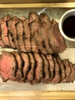 ラクックでローストビーフ。簡単ソースも-レシピのメイン写真
