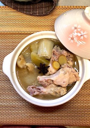 身体巡る☆鶏手羽元の塩薬膳スープ-レシピのメイン写真