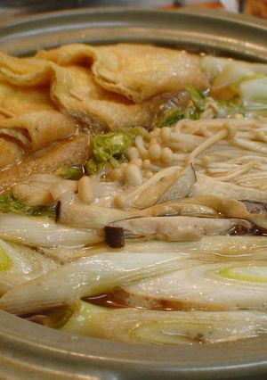 鶏鍋　甘口しょうゆベース♪-レシピのメイン写真