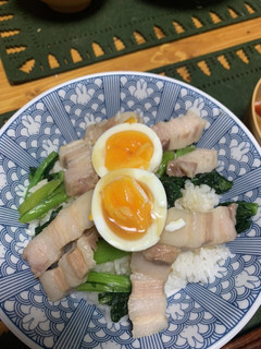 レンジでラフテー風な豚バラ角煮丼!-レシピのメイン写真