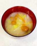 白菜 人参 もやし なめこの味噌汁^^