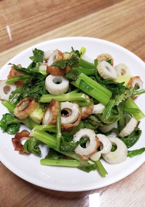 簡単！セロリとちくわのごま油炒め-レシピのメイン写真