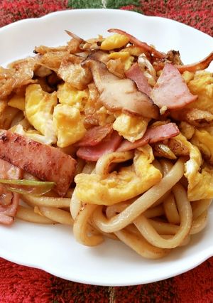 ハムとたまごの焼きうどん♪-レシピのメイン写真