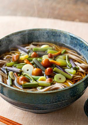 【卯月製麺】あつあつ山菜そば-レシピのメイン写真