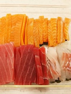 お正月のお刺身リメイク☆簡単昆布じめ♫-レシピのメイン写真