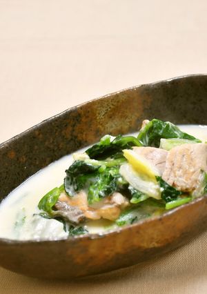 鮭と白菜とほうれん草の豆乳煮-レシピのメイン写真