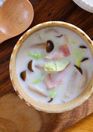 白菜とベーコンときのこのクリームスープ-レシピのメイン写真