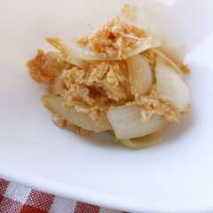 รูปของ 玉ねぎのケチャップ味炒め♪めっけ